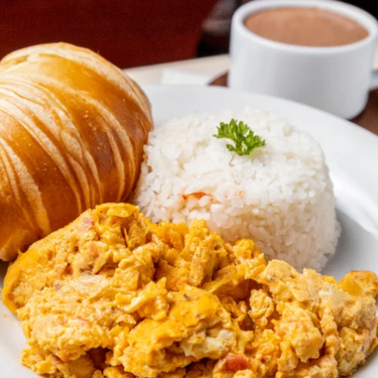 Huevos con Arroz, Pan, Chocolate C4
