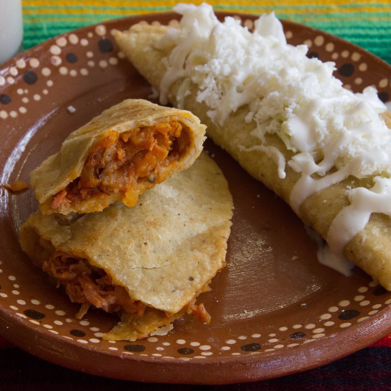 Empanada de Carne Deshebrada de Res
