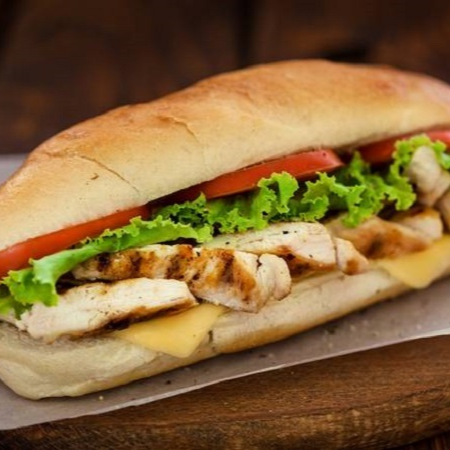Sándwich Pollo más Bebida