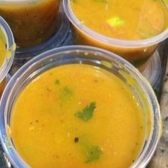 Delicioso Caldo de Abóbora com Carne Seca e um Tempero especial que só na Amizade Doce Tem!
Vc Não vai se Arrepender. 350 ml
Ahh ,, Vai Junto uma Farofa Deliciosa.