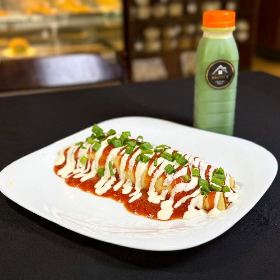 Massa Leve, Recheada c/ Presunto, Mussarela, Catupiry, Creme de Leite e Molho Vermelho