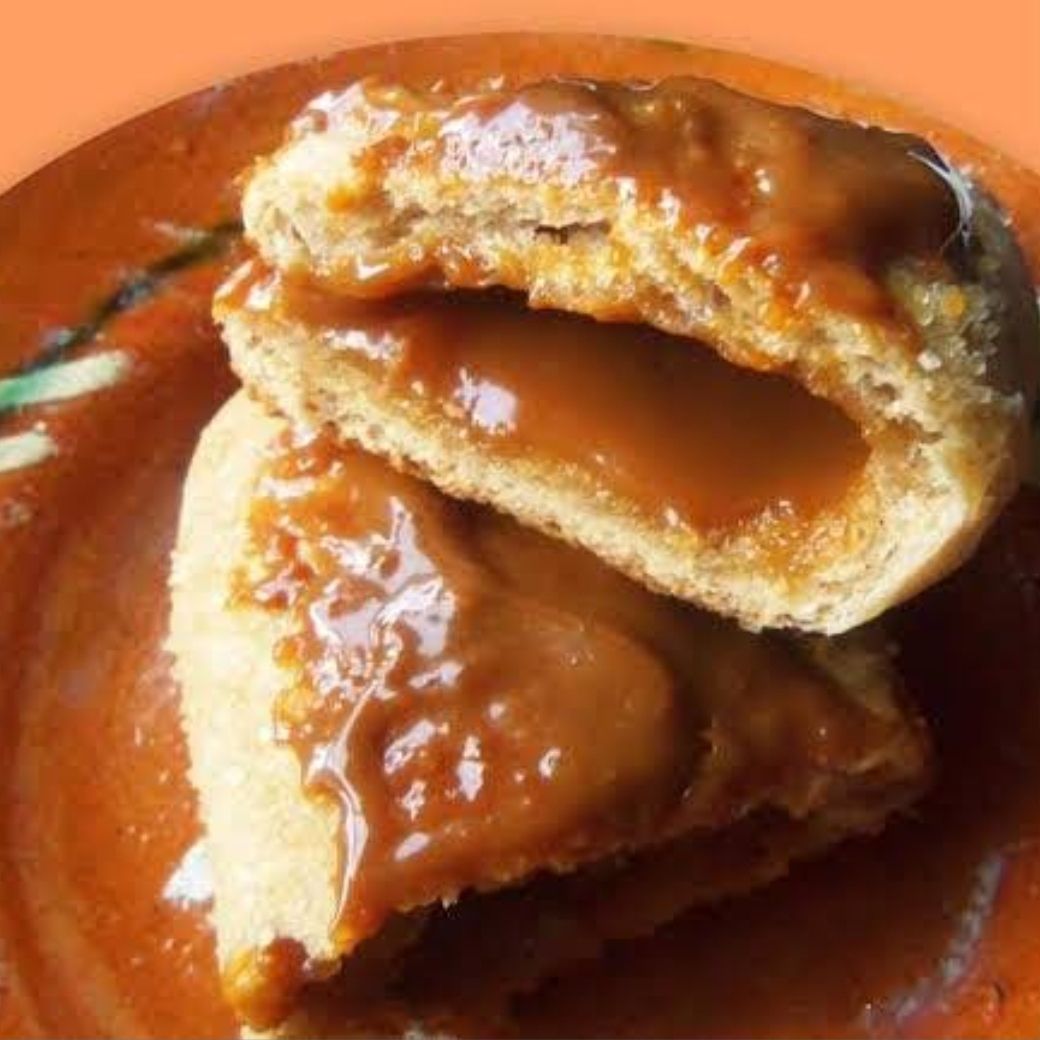 Bolillo con cajeta