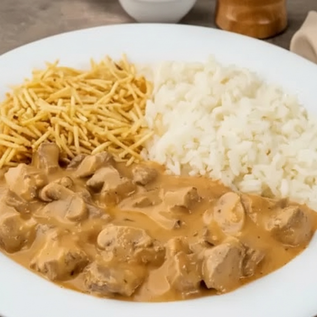 Acompanha arroz .