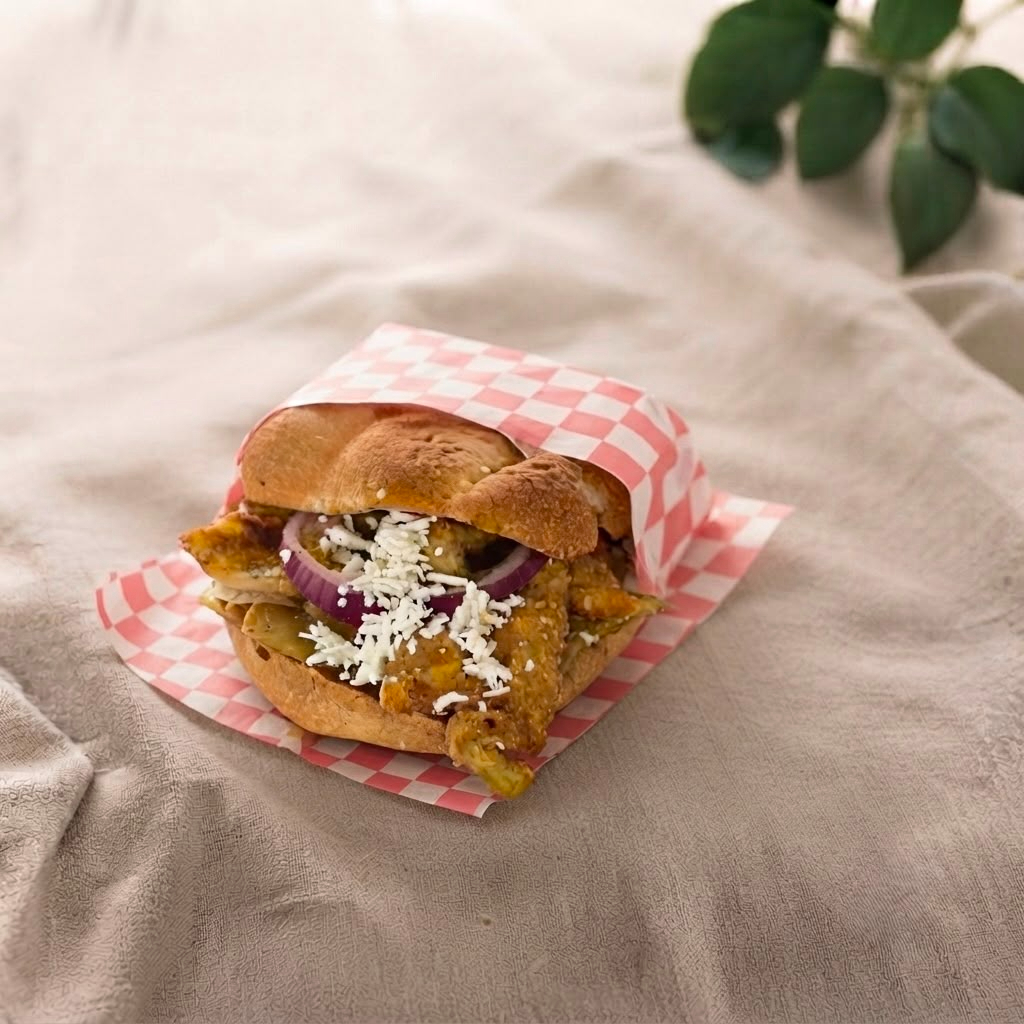 Torta de chilaquiles