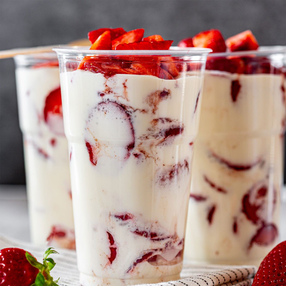 FRESAS CON CREMA
