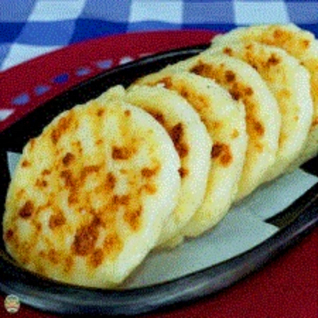 Arepa Rellena con Queso