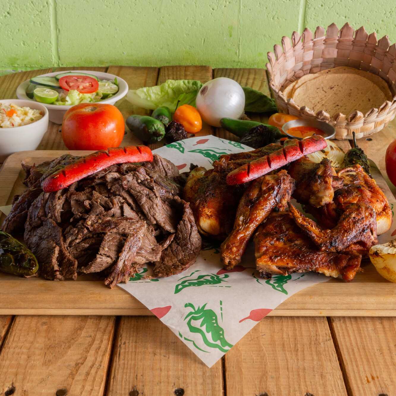 1 Pollo Entero y 1 Kg. de Carne Asada