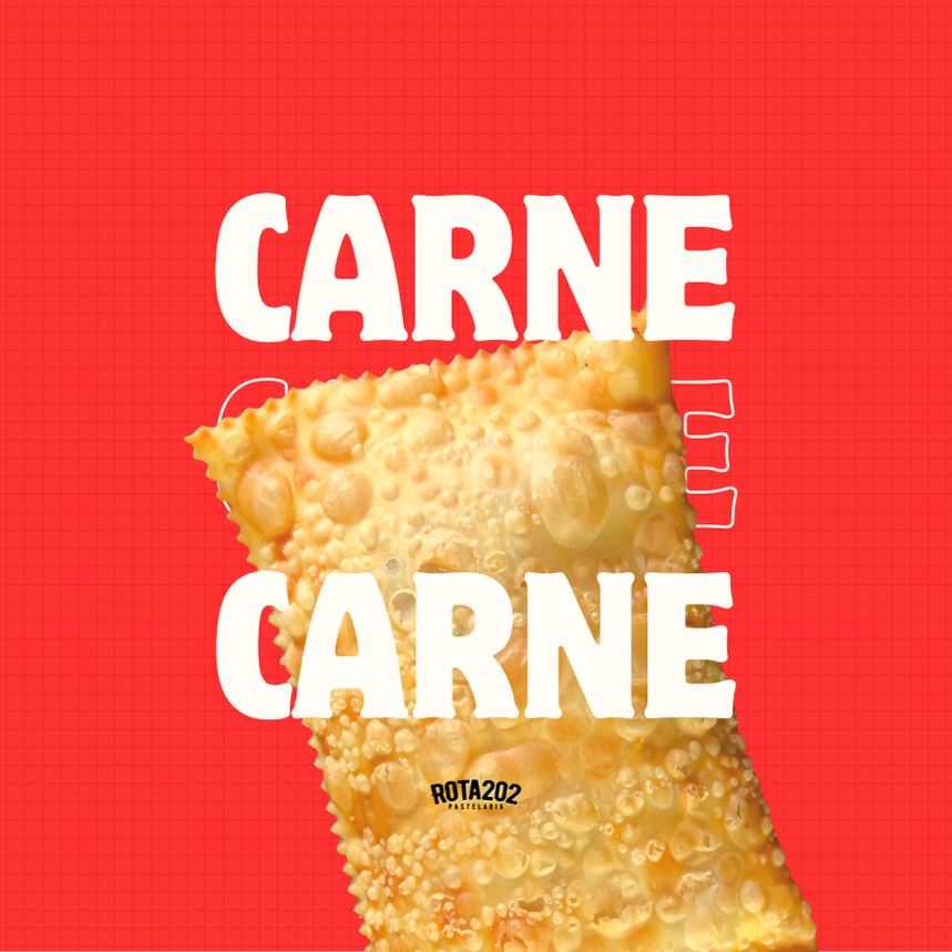 Pastel de Carne estilo de feira, com um pouco menos de recheio e muito sabor. Massa com 21cm sequinha e crocante frita no óleo de algodão.