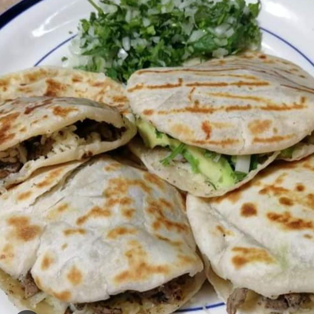 Combo 4 Gorditas de Maíz + Refresco 600 ML