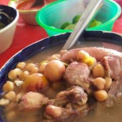 Caldo de Gallina (Con Huevera)