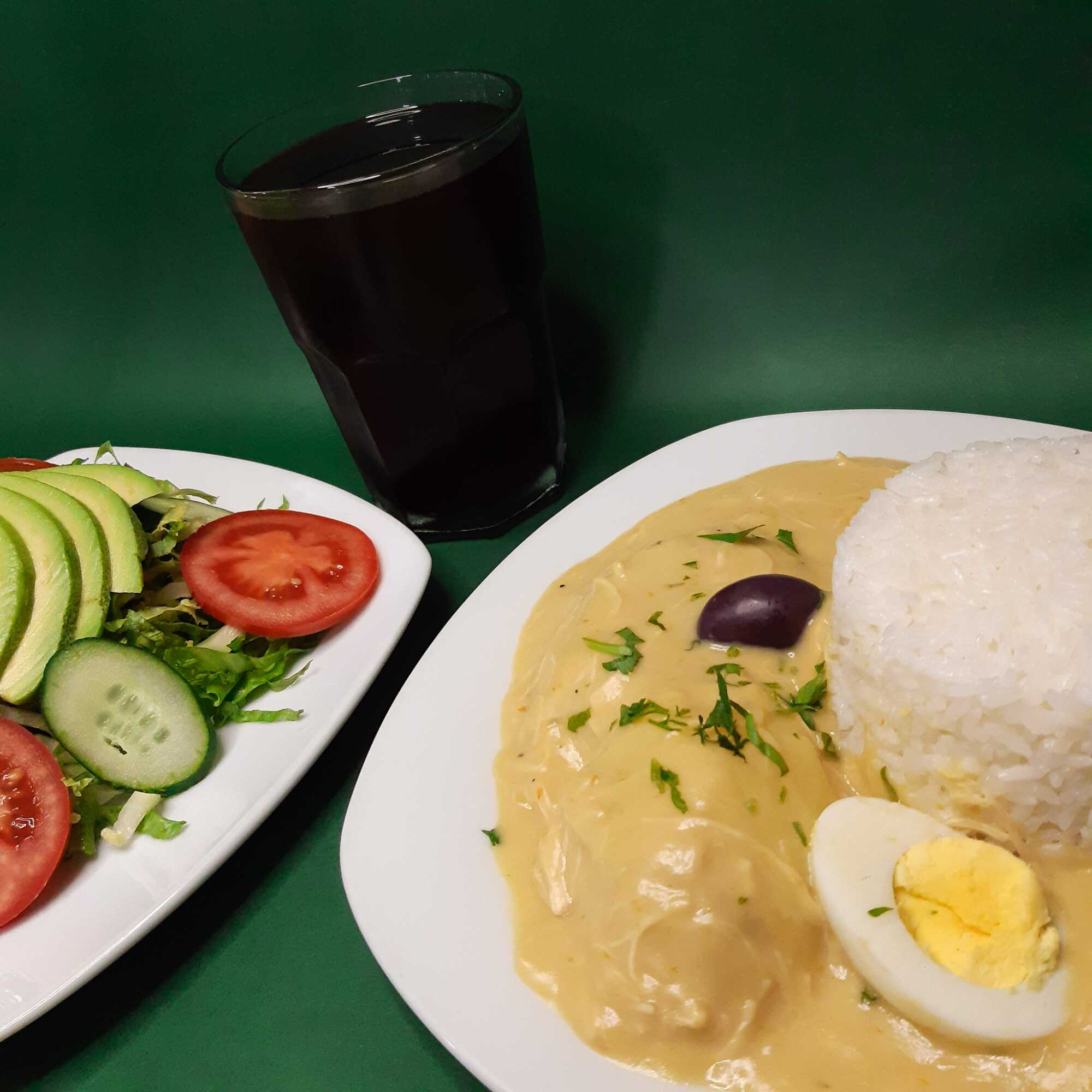 Almuerzo del Día Jueves (Entrada+Fondo+Bebida)