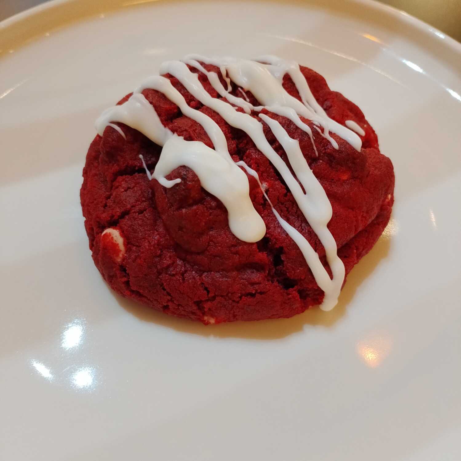 Galleta Red Velvet con Chocolate Blanco