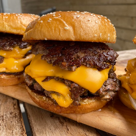 Burger Triple Especial Arrachera