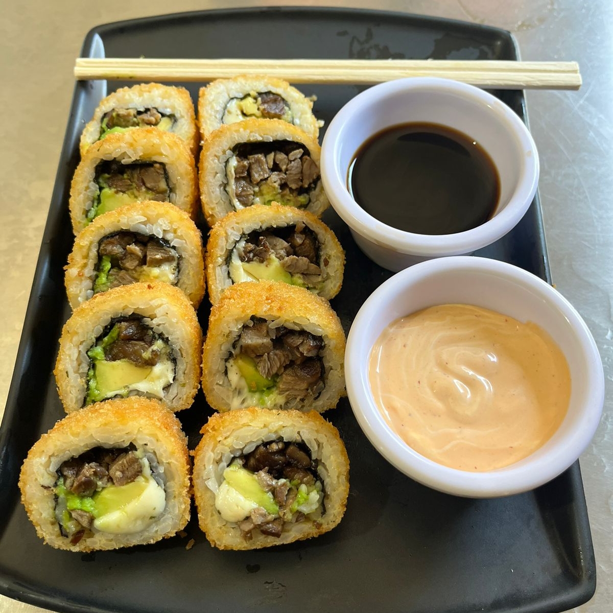 Sushi de arrachera