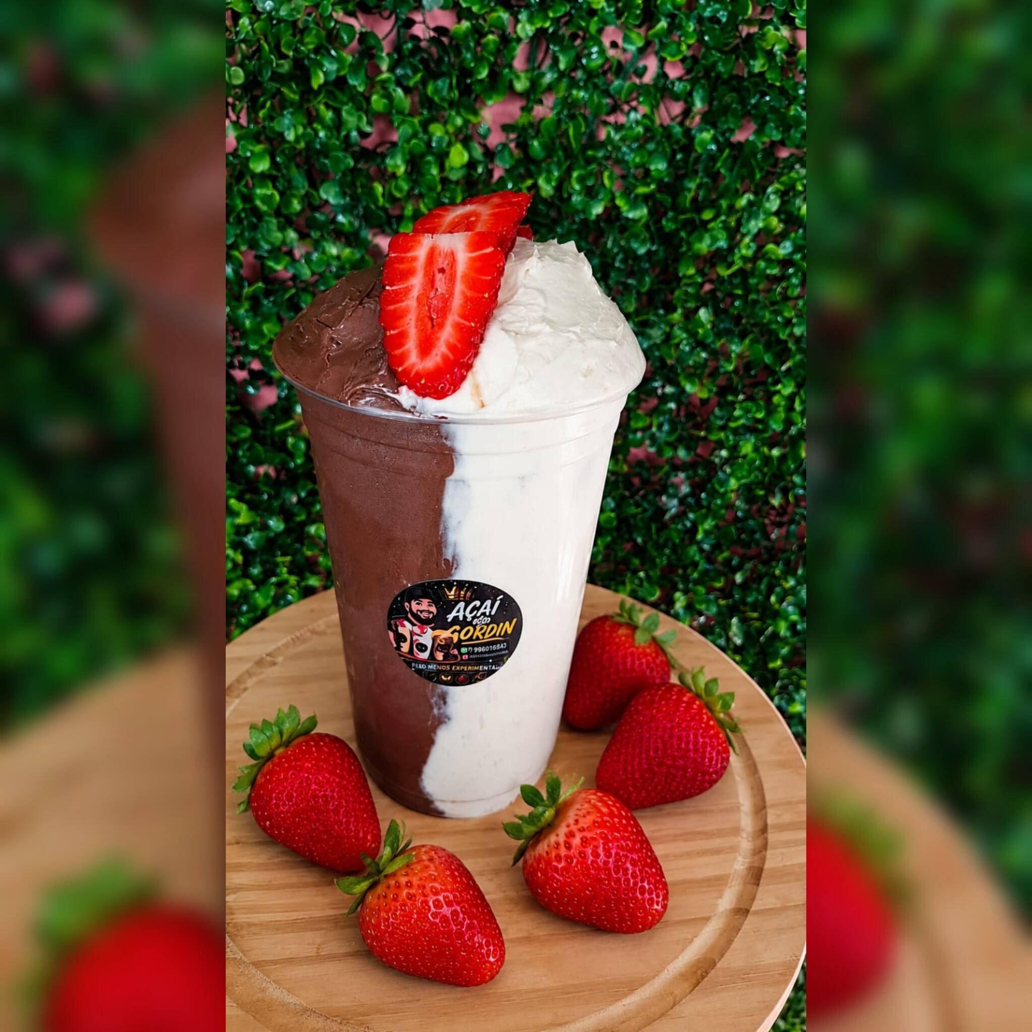 Açai Cremoso, Leite em Pó, Creme Ninho, Morango e Nutella