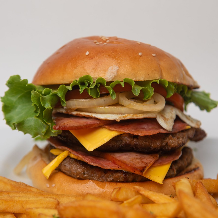 Hamburguesa Doble Torta más Papas