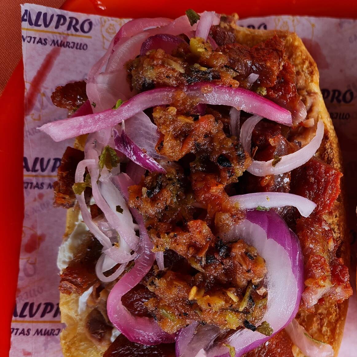 Molletes de Chicharrón de Cachete (2 Pz)