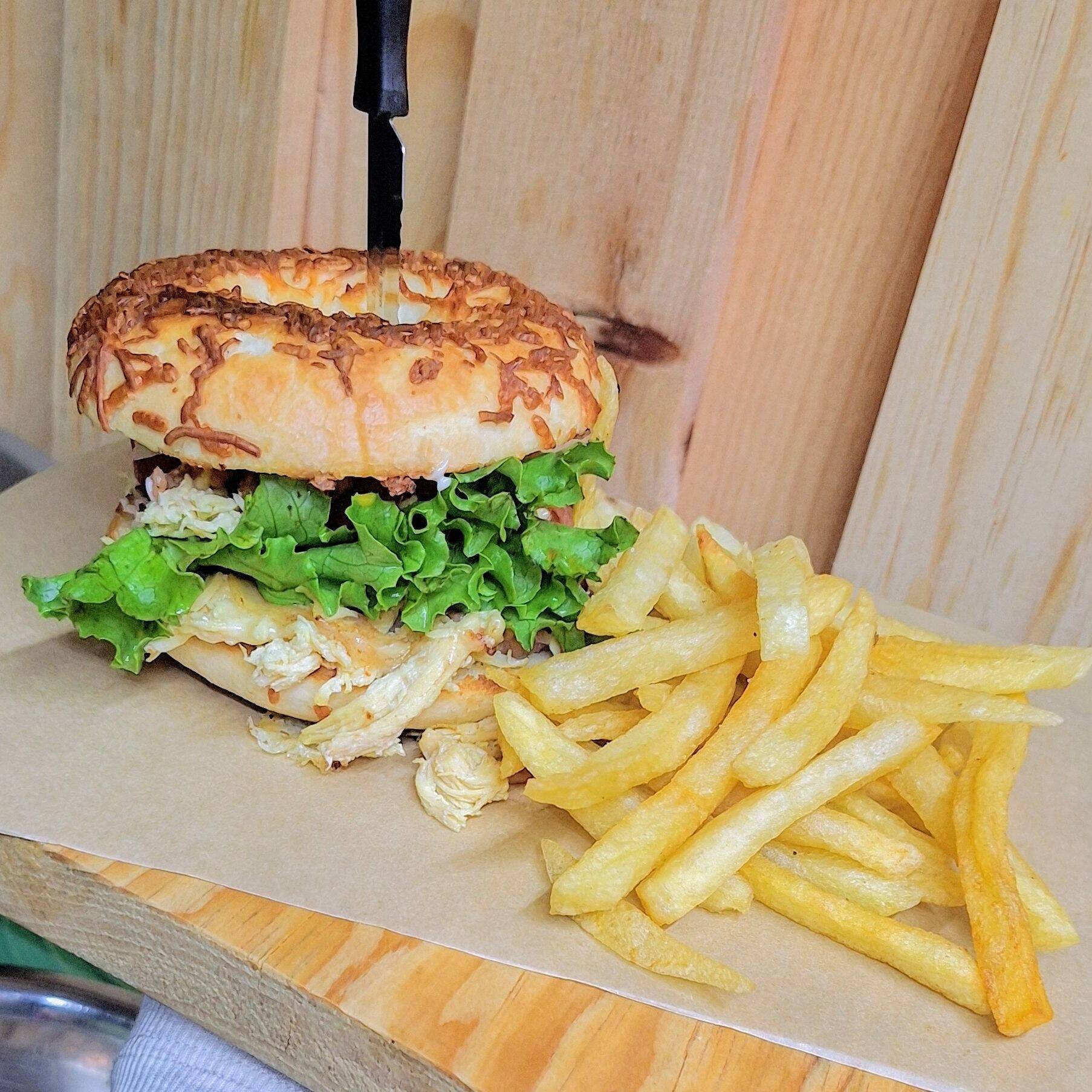 Combo Bagel y Agua