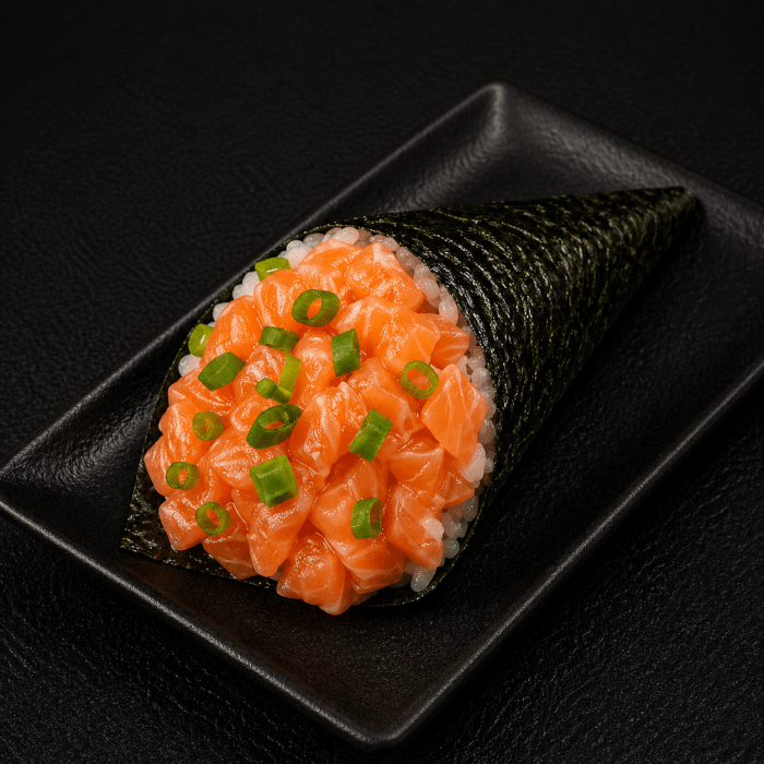 Alga, arroz, salmão cru