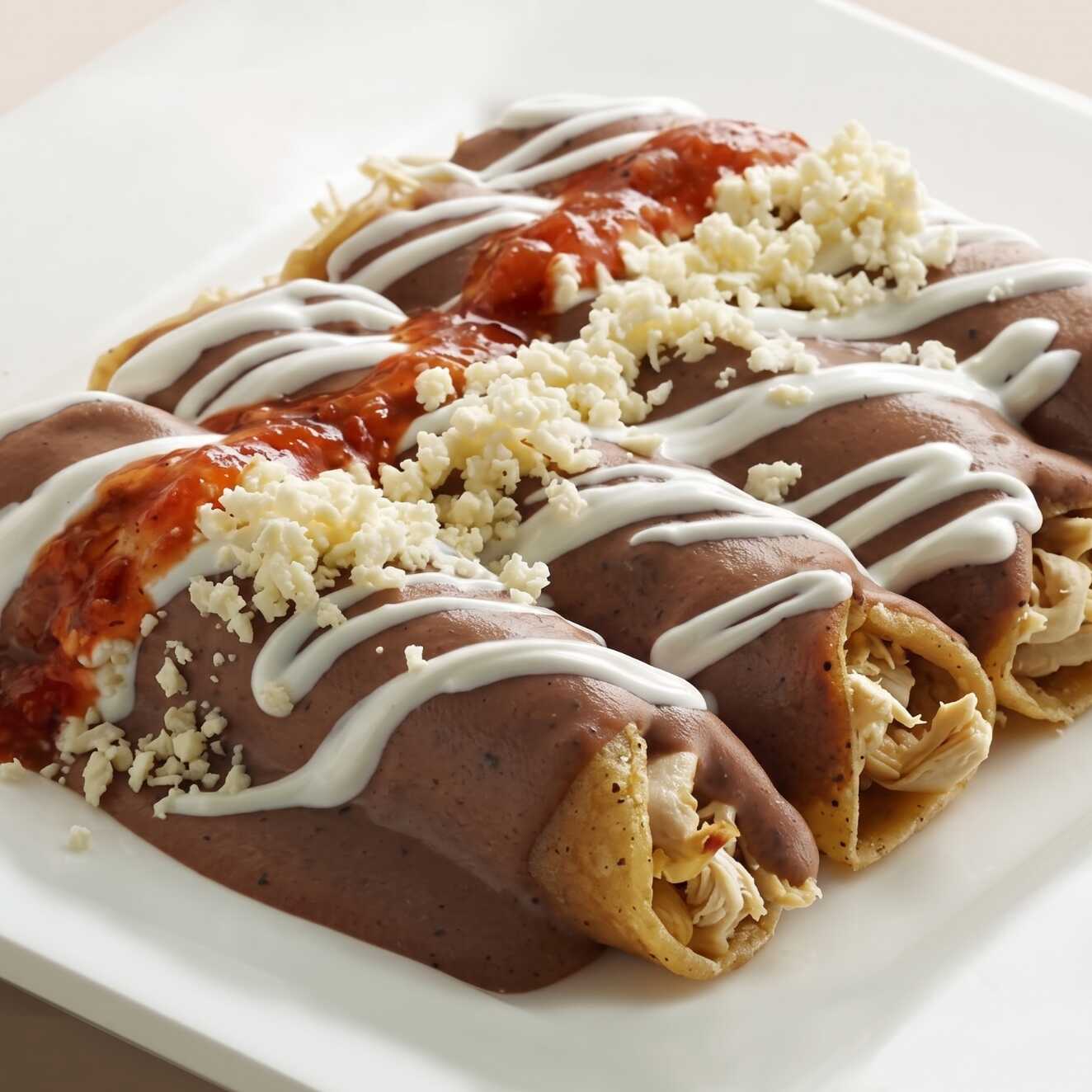 Enchiladas Enfrijoladas
