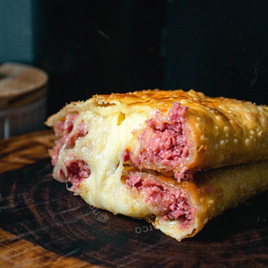 Calabresa com queijo.