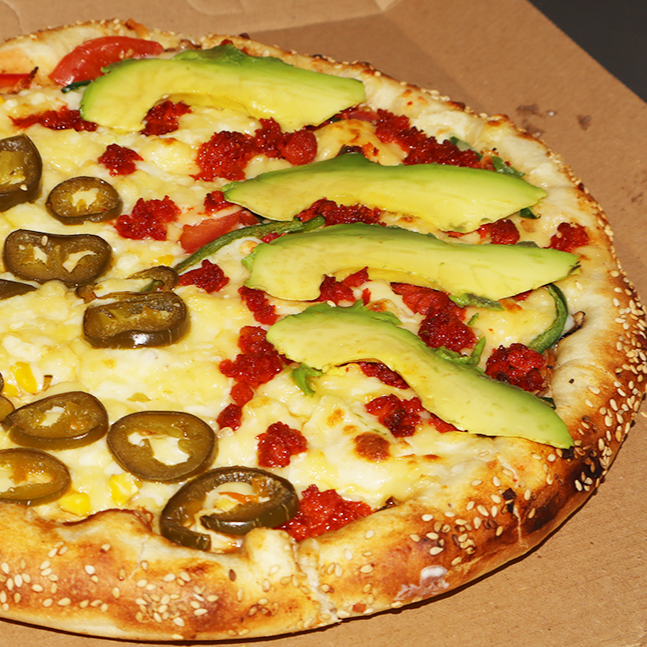 Pizza Mediana con orilla rellena