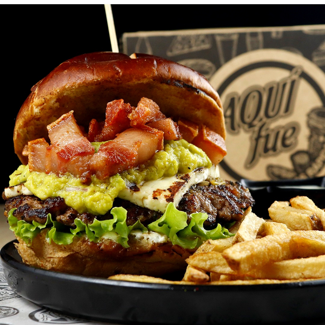 Burguer mi guadalupe + Papas