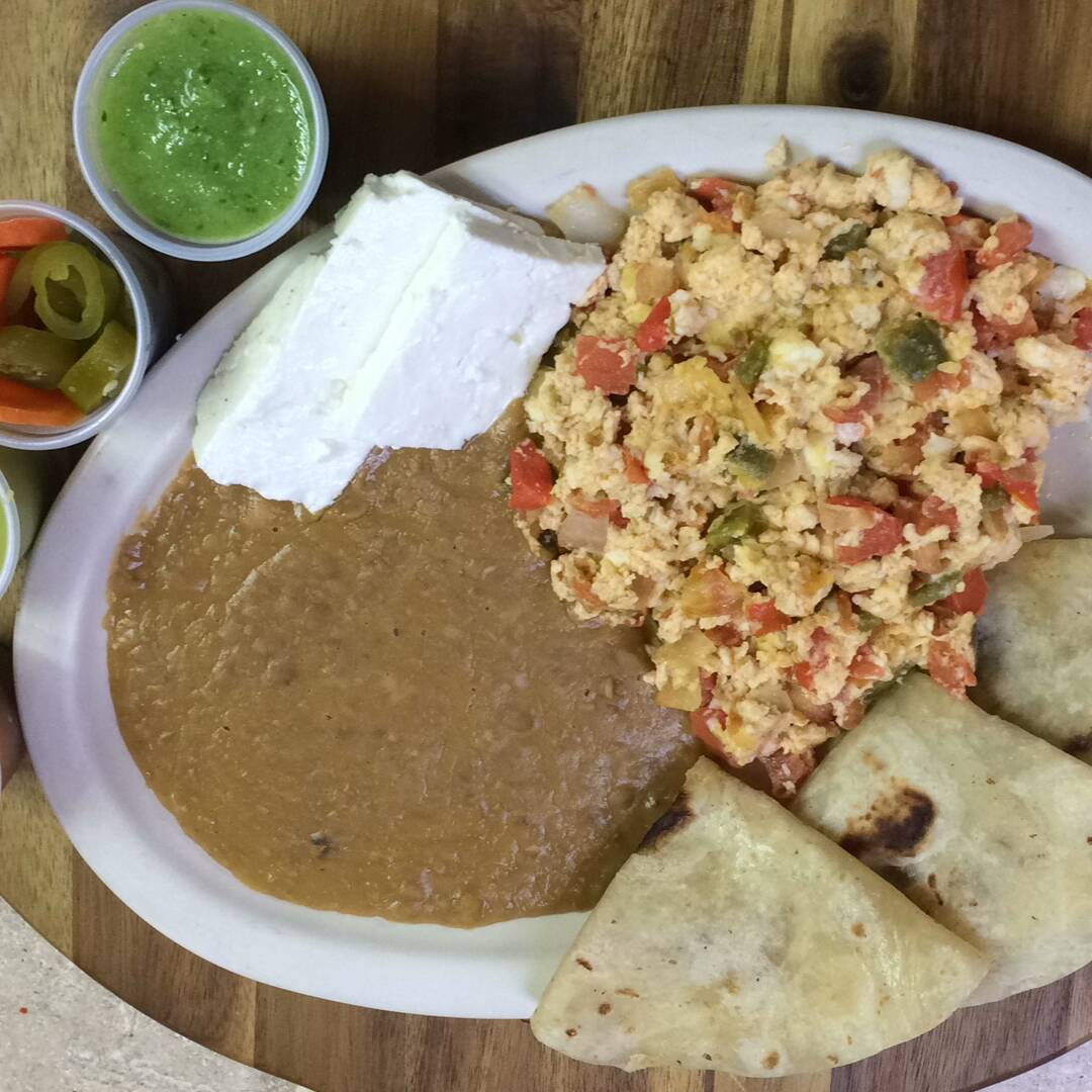 Huevos Revueltos a la Mexicana