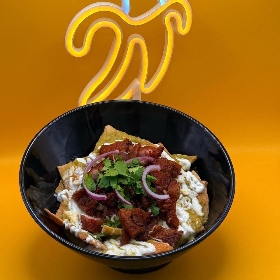 Chilaquiles con Chicharrón