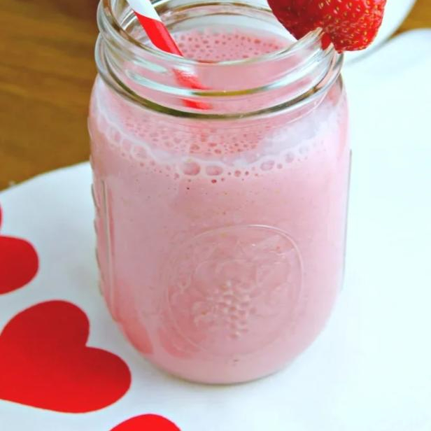 Licuado de Fresas con Leche
