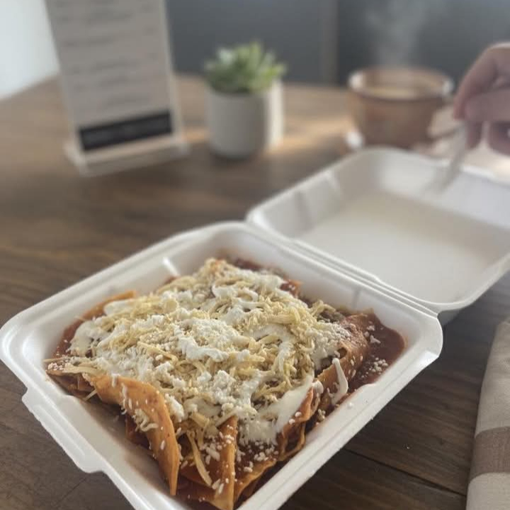 Chilaquiles con Pollo+Refresco