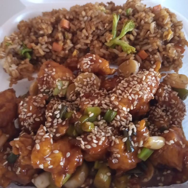 Pollo Hunan+Arroz frito