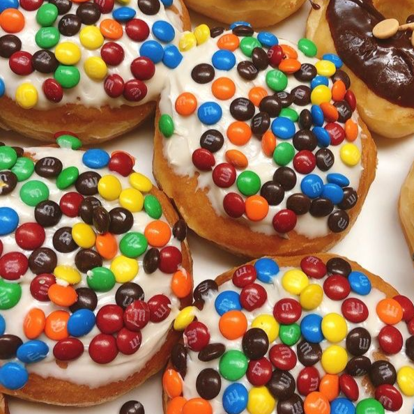 Dona Chida de chocolate con lunetas