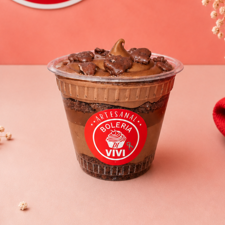 Copo da Felicidade com Creme de Ovomaltine, Chocolate, brownie e rocks maltine