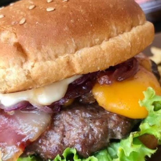 Hamburguesa Súper Especial + Papas