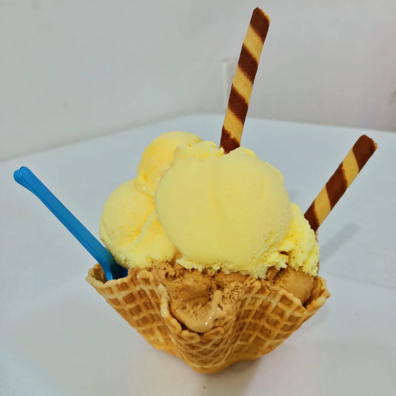 Canasta con 3 Bolas de Nieve