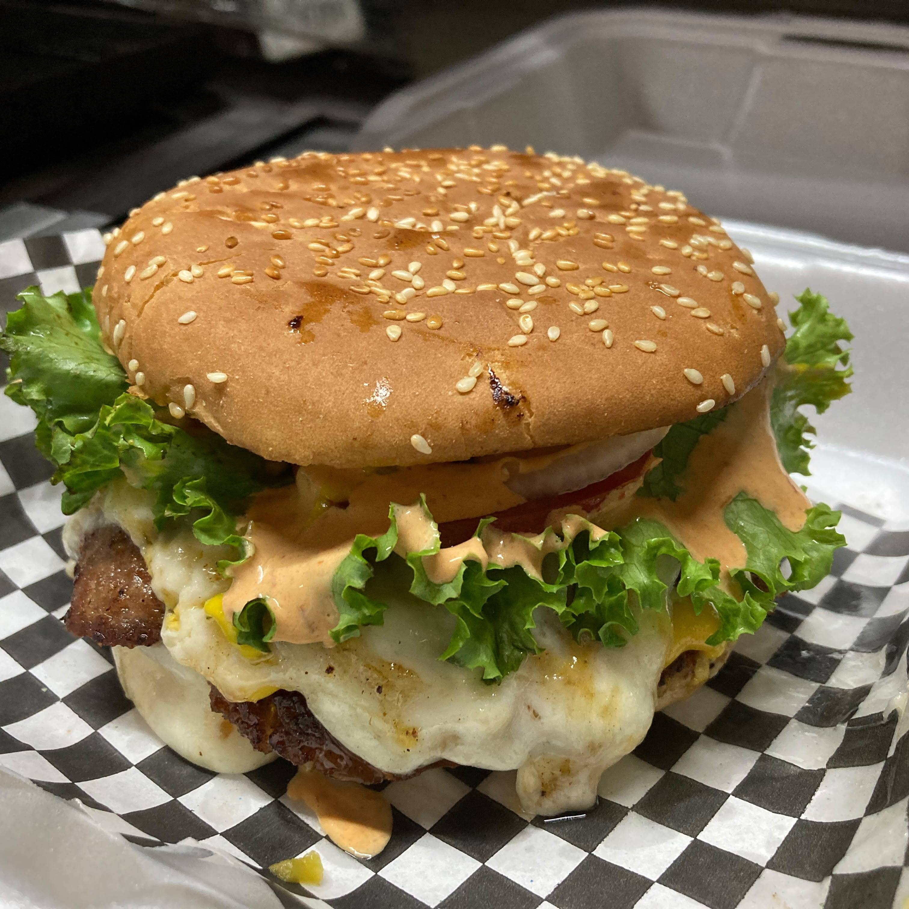 HAMBURGUESA*CLASICA + QUESO OAXACA