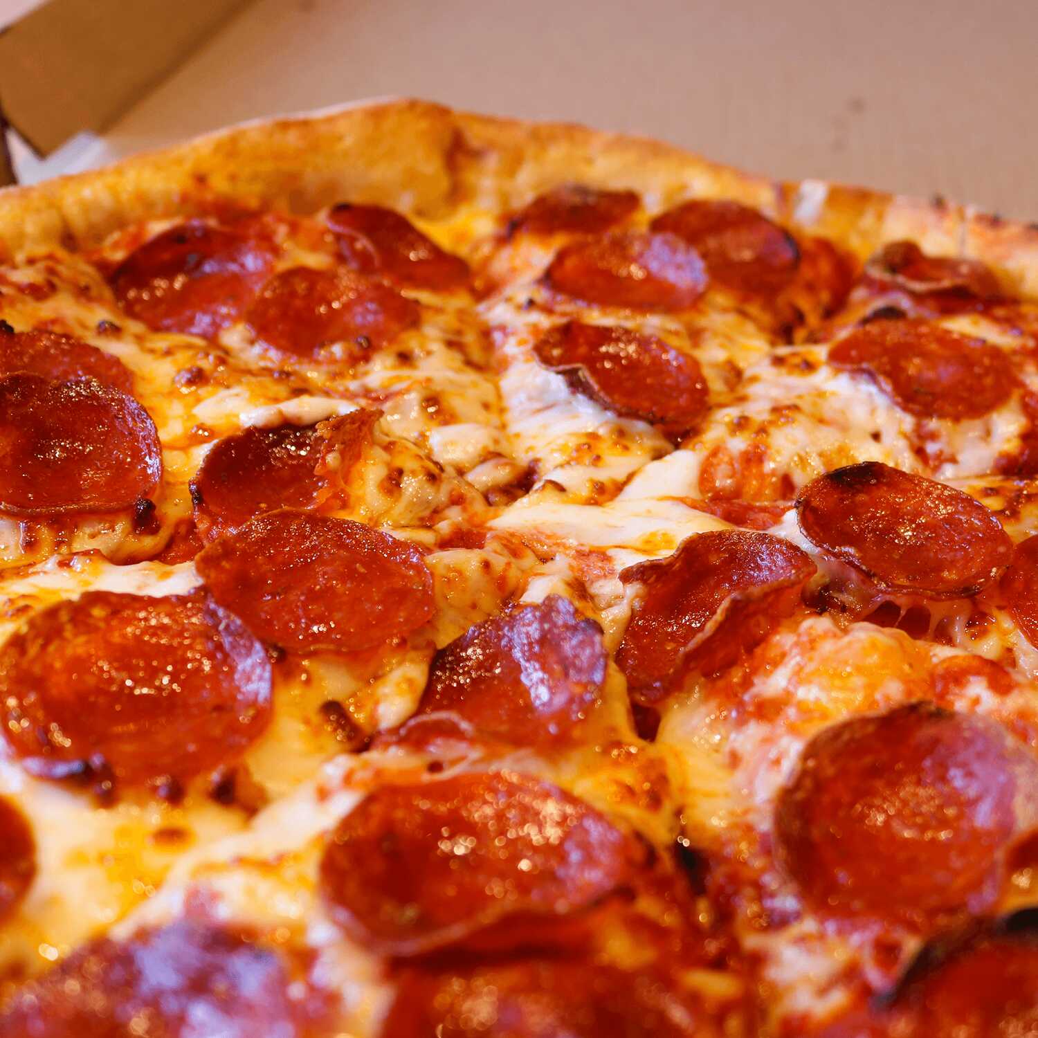 Combo Mundial Pizza Peperoni + 2 refrescos 600ml