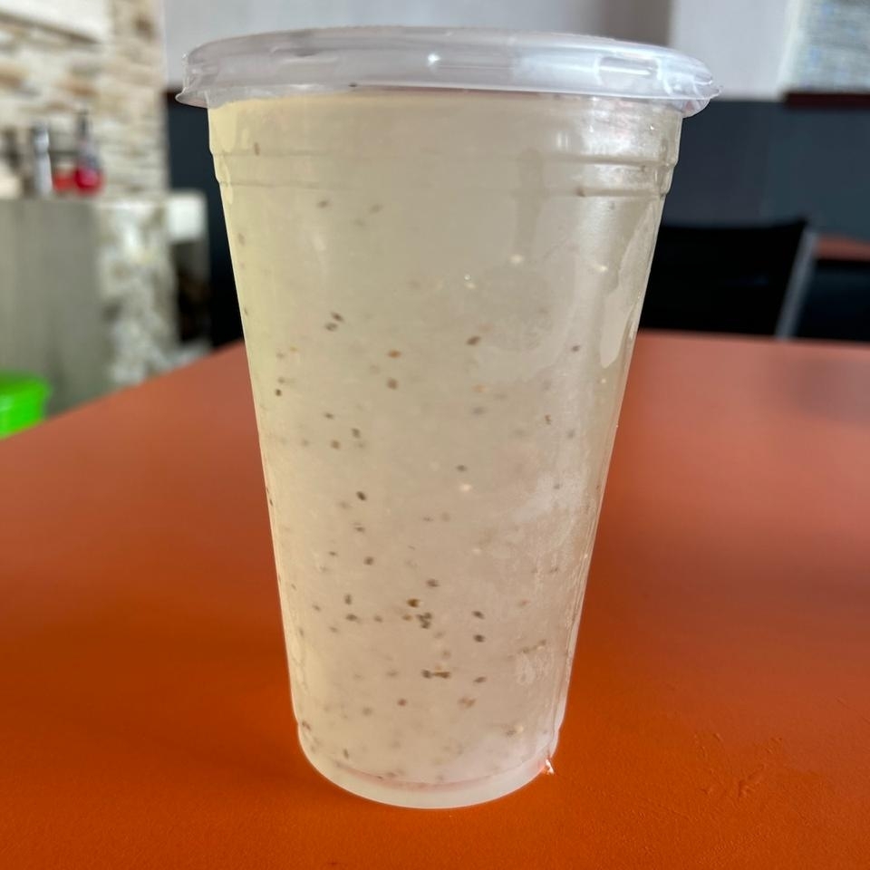 Agua de Limón con Chía
