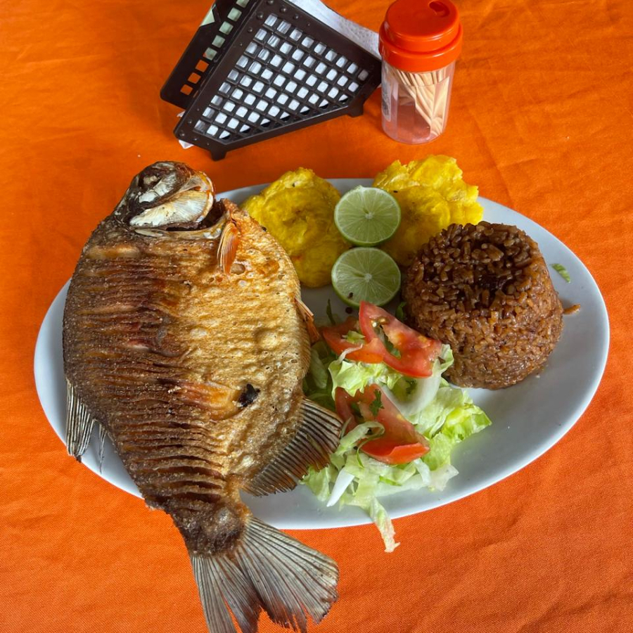 Almuerzo Costeño