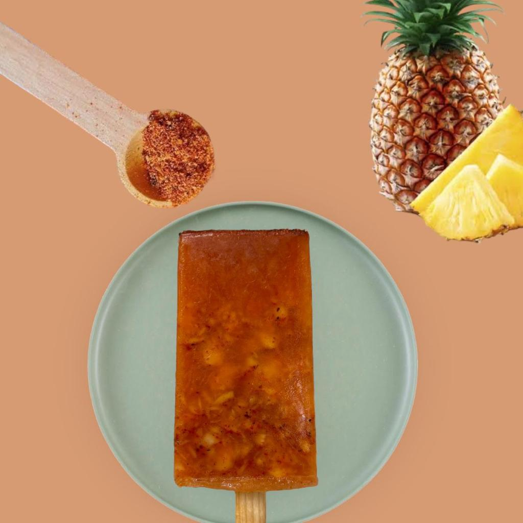 PALETA DE AGUA SABOR PIÑA CON CHILE