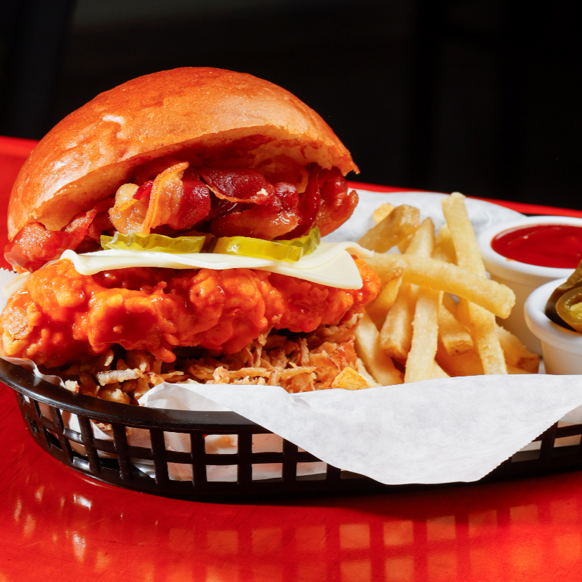 FRIED CHICKEN BURGER