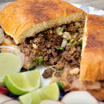 Torta Asado Con chorizo