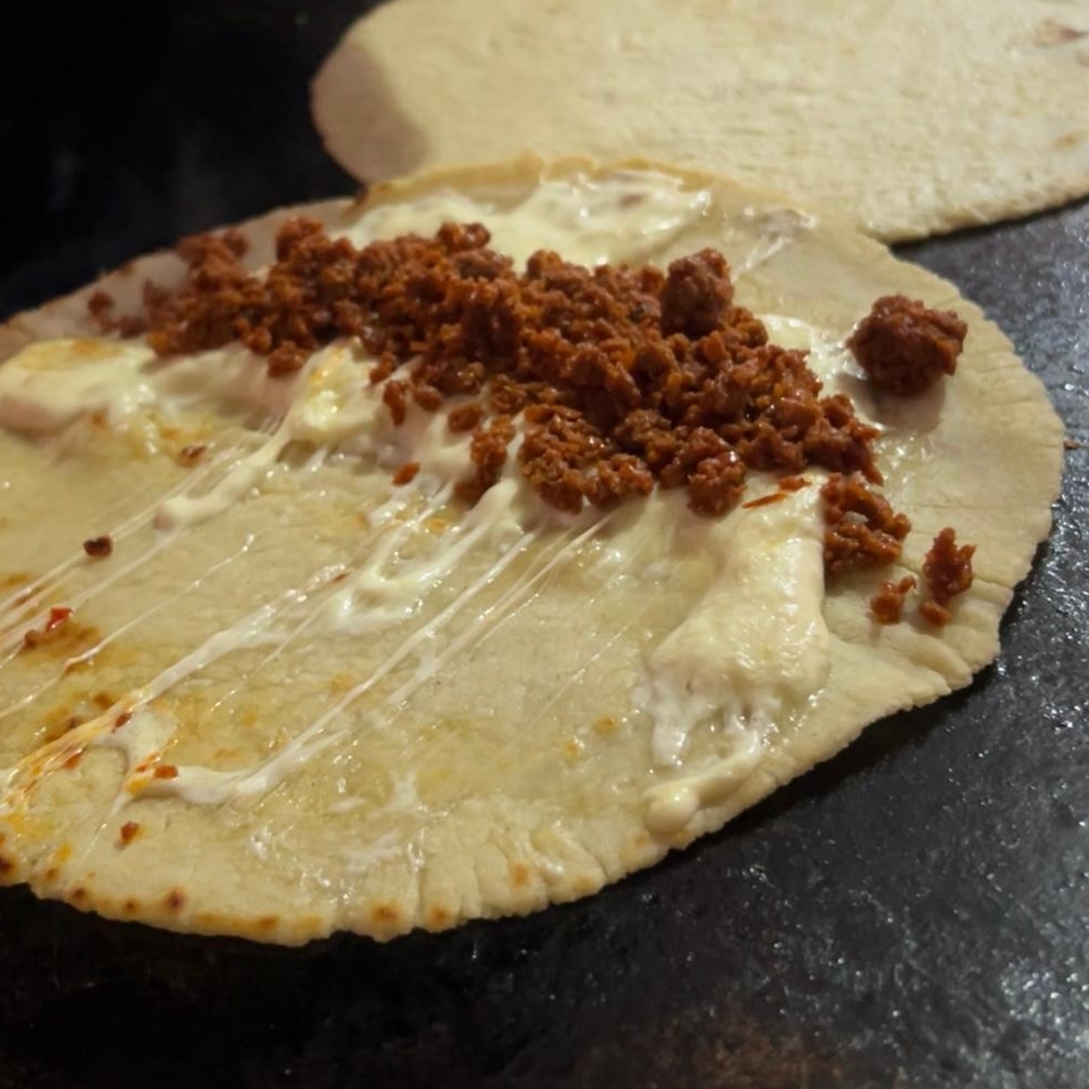 QUESADILLA DE CHORIZO
