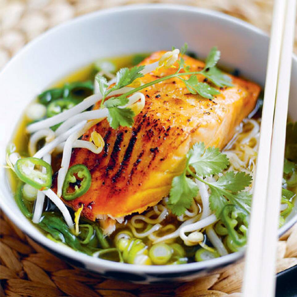 Ramen Soya Con Salmón
