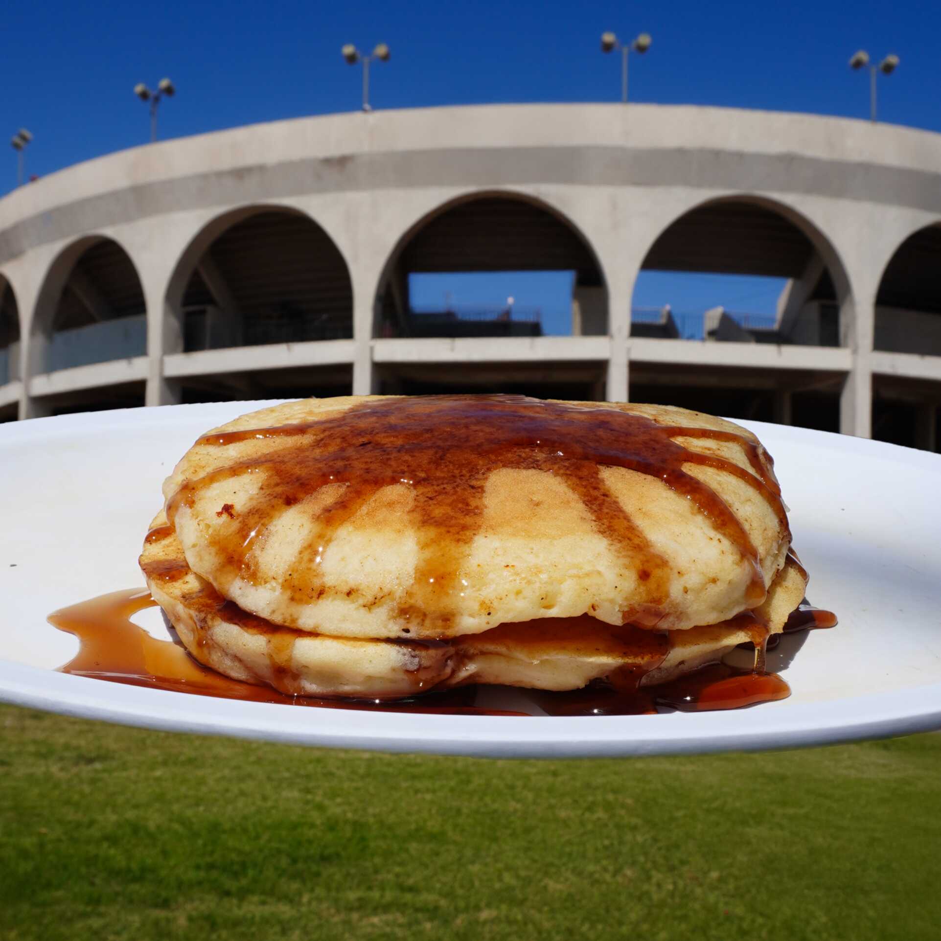Hot Cakes regulares + Bebida