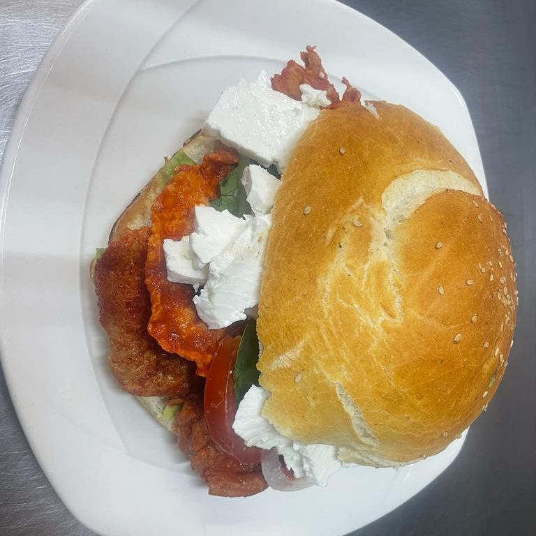 Cemita de Carne Enchilada .