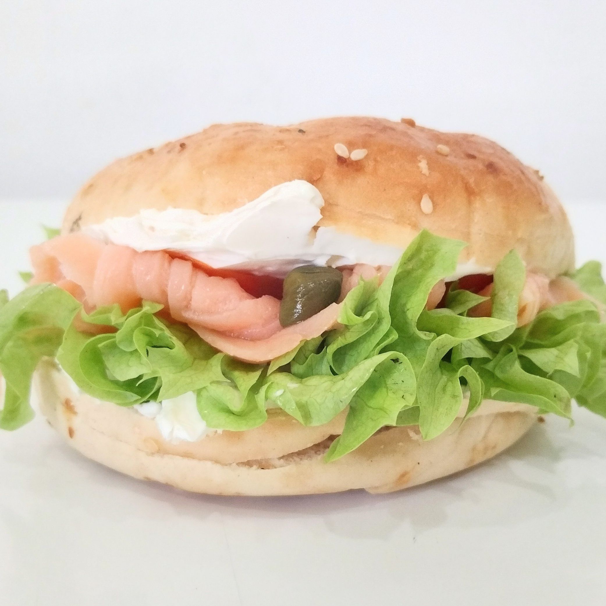 Bagel de Salmón Ahumado Cerrado