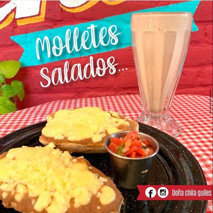 Molletes Frijoles