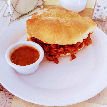Lonche Con Guiso
